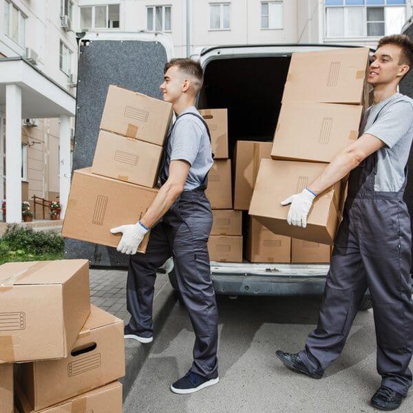 Como Carretos Urbanos Simplificam a Logística na Cidade